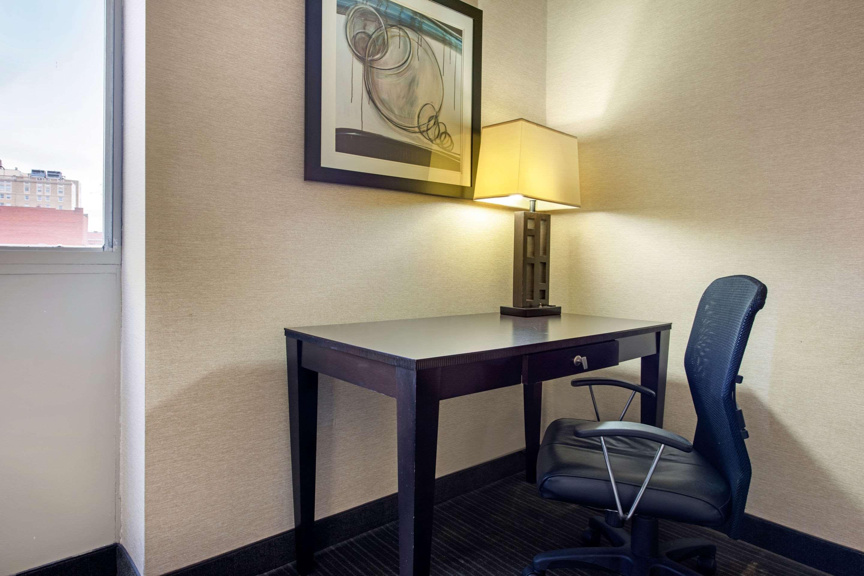Quality Inn & Suites Charleston - Civic Center מראה חיצוני תמונה