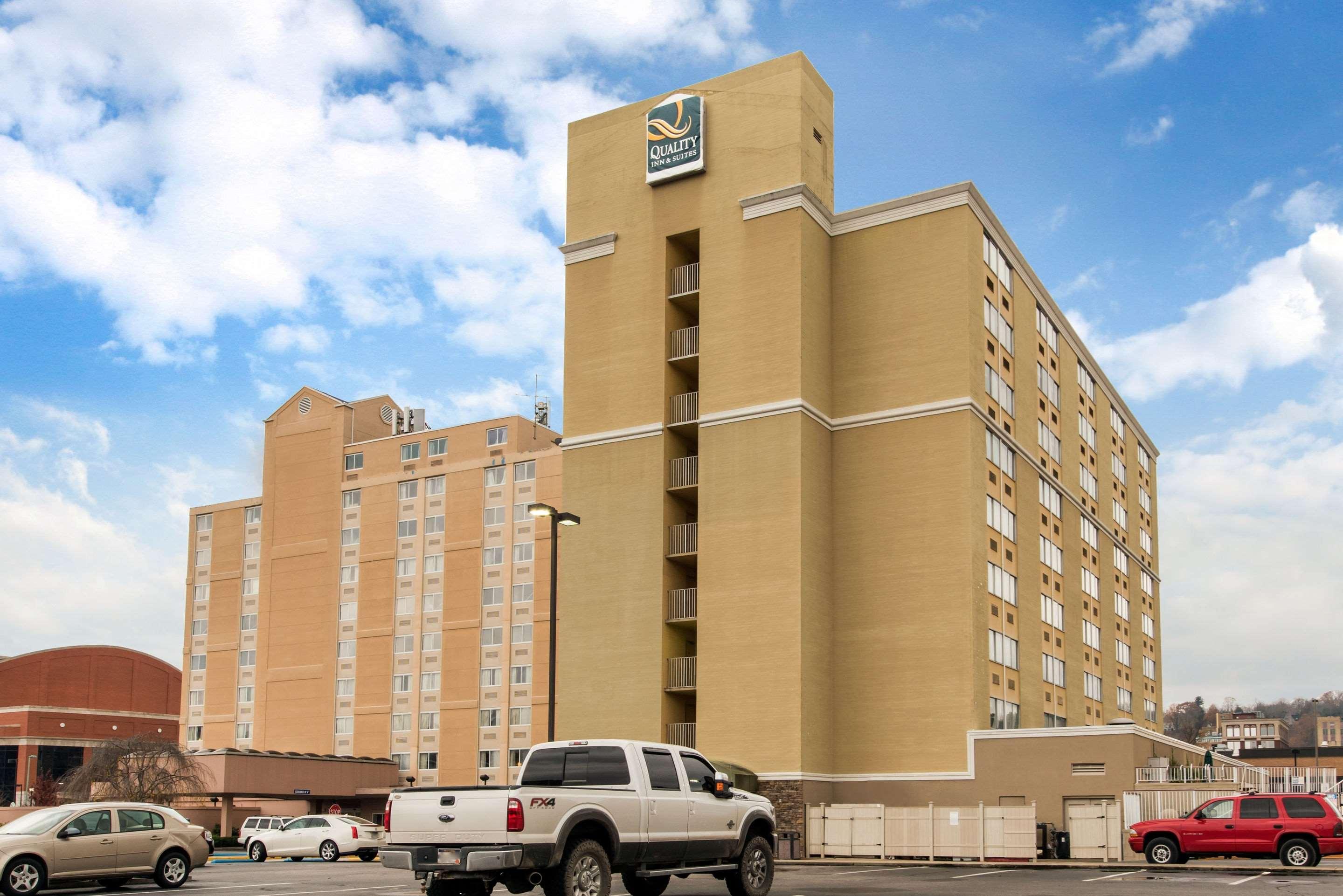 Quality Inn & Suites Charleston - Civic Center מראה חיצוני תמונה