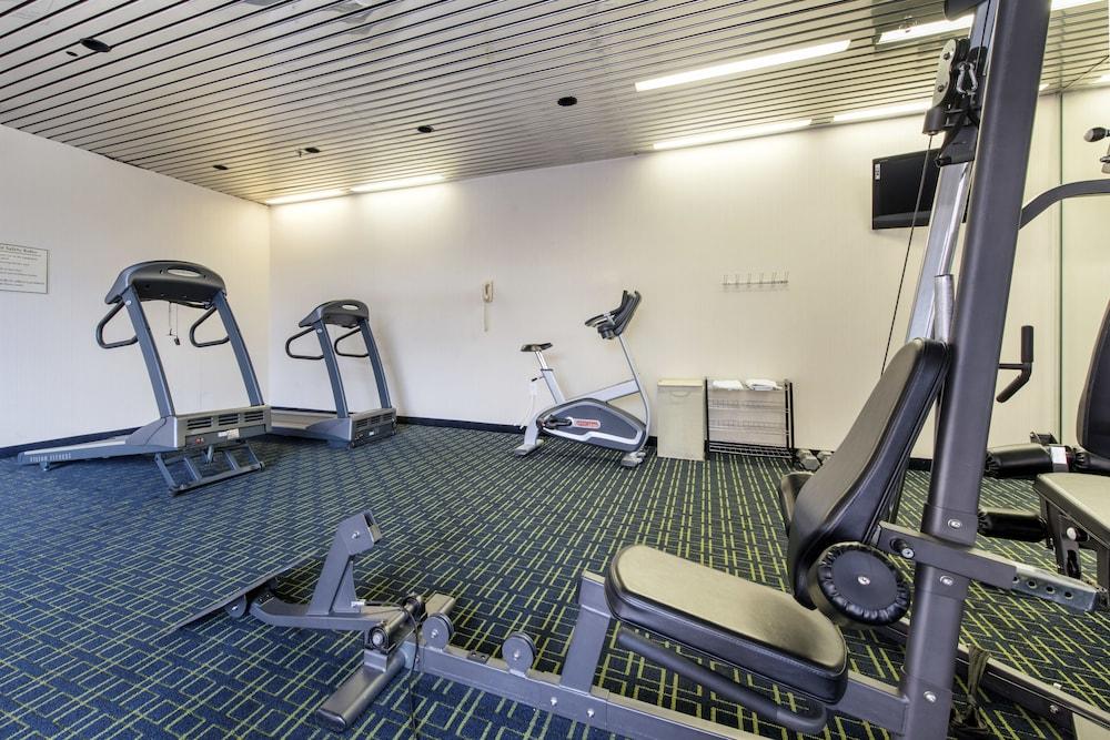 Quality Inn & Suites Charleston - Civic Center מראה חיצוני תמונה