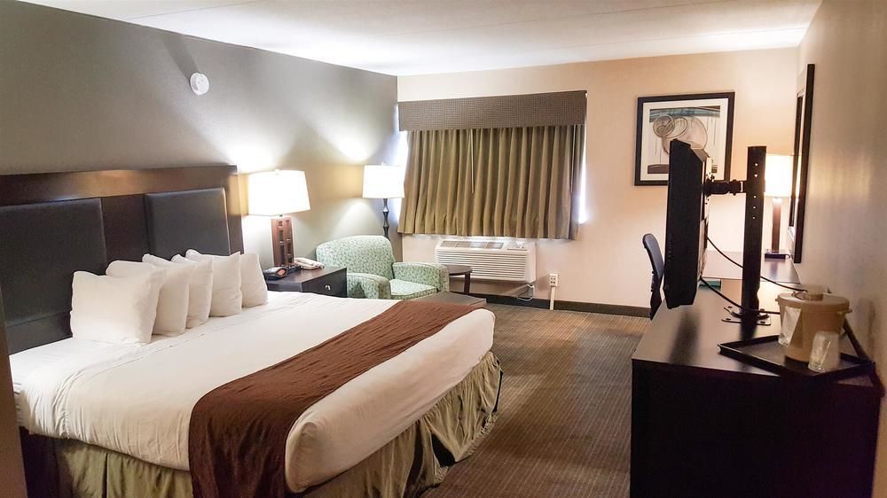 Quality Inn & Suites Charleston - Civic Center מראה חיצוני תמונה